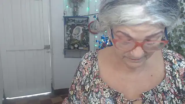 FunnyGrandma online show from 16, 12, 2025