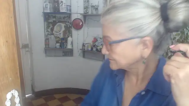 FunnyGrandma online show from 2, 5, 2026