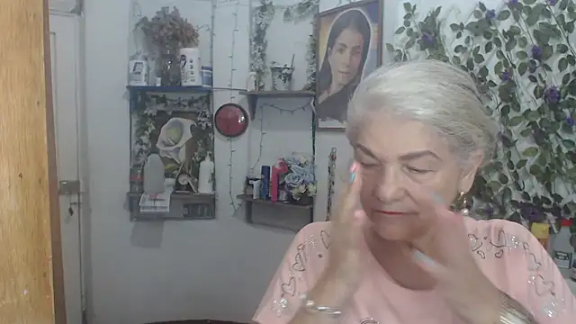FunnyGrandma online show from 6, 5, 2026