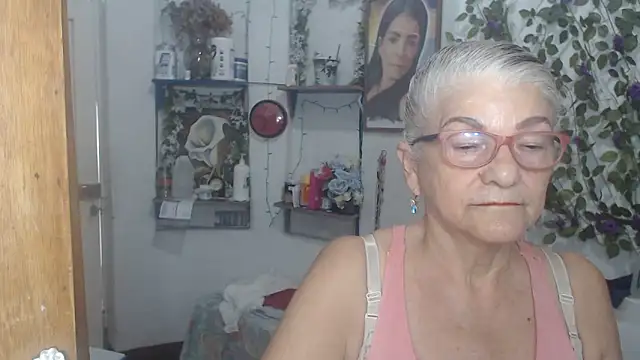 FunnyGrandma online show from 22, 5, 2026