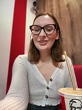 The Snowwhitee online show from 11, 2, 2026