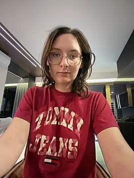 The Snowwhitee online show from 3, 5, 2026