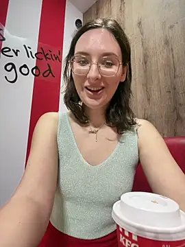 The Snowwhitee online show from 7, 5, 2026