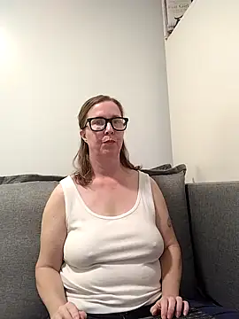 SweetandNaughty1 online show from 4, 11, 2025