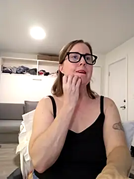 Snapshot of SweetandNaughty1 chatting on 8, 7, 2026 SweetandNaughty1 online show from 8, 7, 2026
