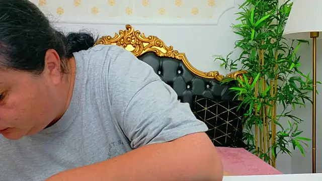 AleshaArabian online show from 7, 5, 2026