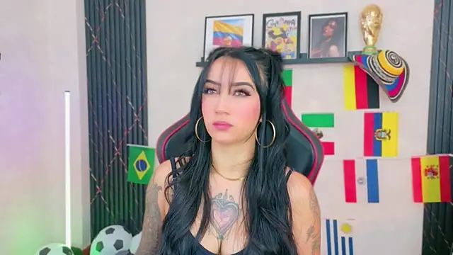 EmmyEvans1 online show from 26, 6, 2026