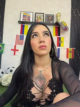 EmmyEvans1 online show from 9, 7, 2026