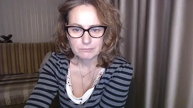 lauraoven online show from 12, 2, 2025