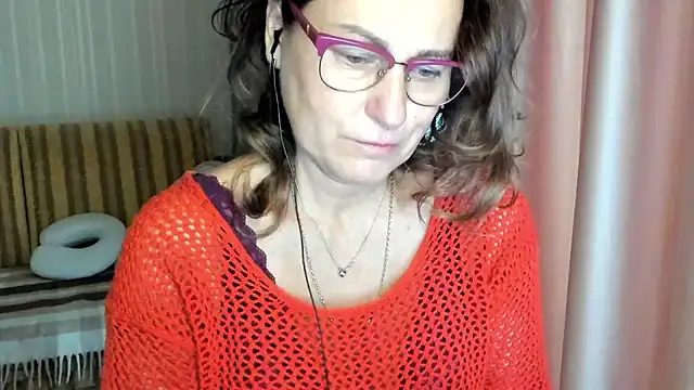 lauraoven online show from 15, 10, 2025