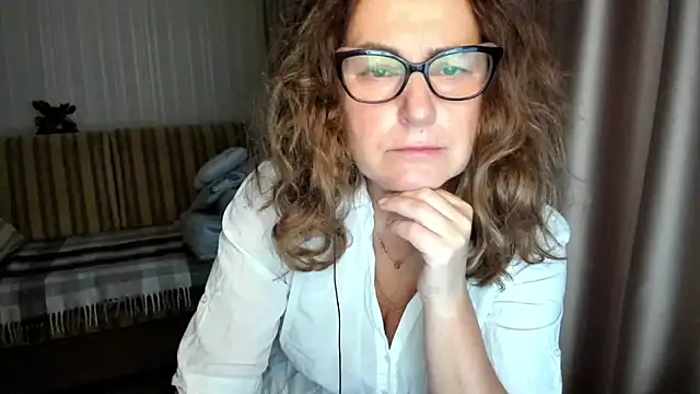 lauraoven online show from 2, 12, 2025