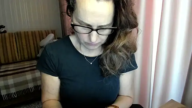 lauraoven online show from 25, 2, 2026