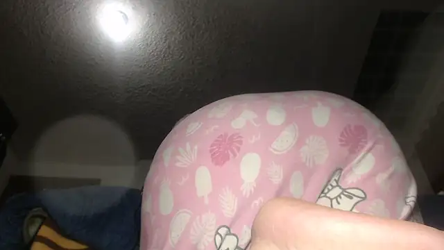 Snapshot of prettyangelsquirt chatting on 10, 10, 2025 prettyangelsquirt online show from 10, 10, 2025