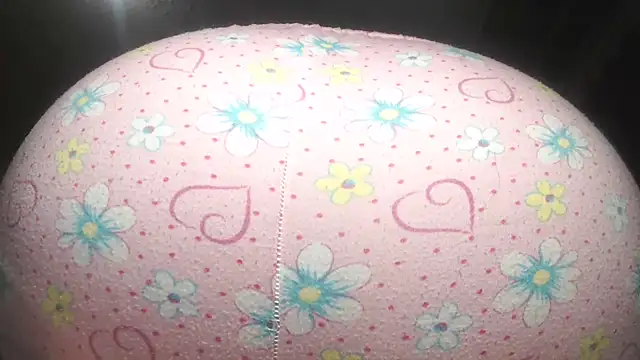 Snapshot of prettyangelsquirt chatting on 12, 10, 2025 prettyangelsquirt online show from 12, 10, 2025