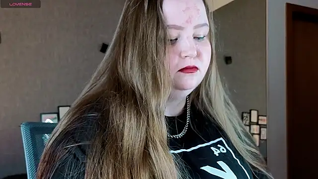 EMMA  CONNOR online show from 20, 10, 2025