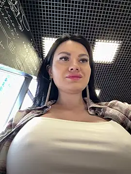 Wet  Bunny online show from 2, 5, 2026