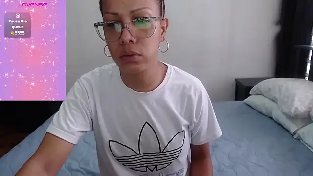 sensual nataliee online show from 5, 5, 2026