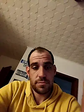 Snapshot of Codymc89 chatting on 14, 11, 2025 Codymc89 online show from 14, 11, 2025