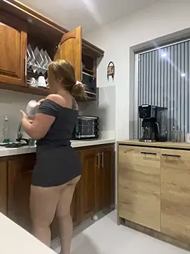 Snapshot of moniquerainx chatting on 13, 12, 2024 moniquerainx online show from 13, 12, 2024