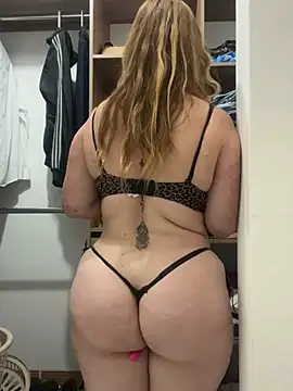 Snapshot of moniquerainx chatting on 17, 12, 2024 moniquerainx online show from 17, 12, 2024