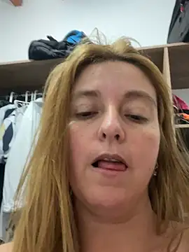 Snapshot of moniquerainx chatting on 21, 2, 2025 moniquerainx online show from 21, 2, 2025