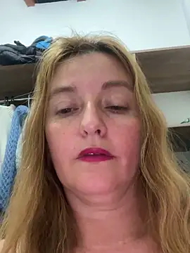 Snapshot of moniquerainx chatting on 5, 3, 2025 moniquerainx online show from 5, 3, 2025