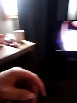 Snapshot of AcrobaticFoxx chatting on 31, 10, 2025 AcrobaticFoxx online show from 31, 10, 2025