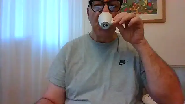 Snapshot of ANONIMO7735 chatting on 4, 6, 2026 ANONIMO7735 online show from 4, 6, 2026