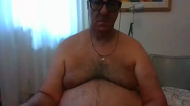 Snapshot of ANONIMO7735 chatting on 4, 8, 2026 ANONIMO7735 online show from 4, 8, 2026