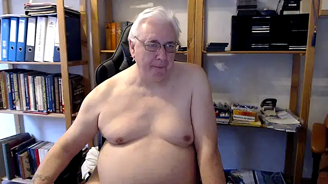 Snapshot of SchwanzhureXXL chatting on 20, 2, 2025 SchwanzhureXXL online show from 20, 2, 2025