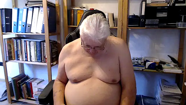 Snapshot of SchwanzhureXXL chatting on 20, 6, 2026 SchwanzhureXXL online show from 20, 6, 2026