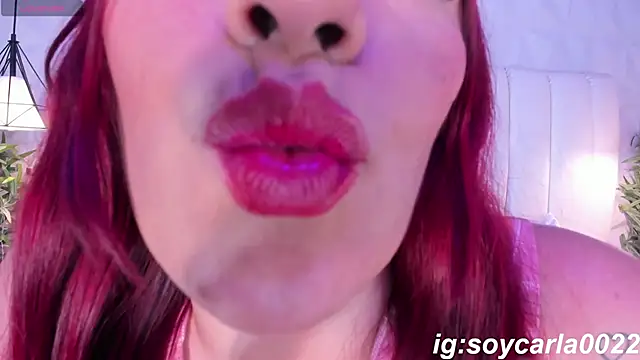 Snapshot of naughty_flower18 chatting on 19, 12, 2024 naughty flower18 online show from 19, 12, 2024