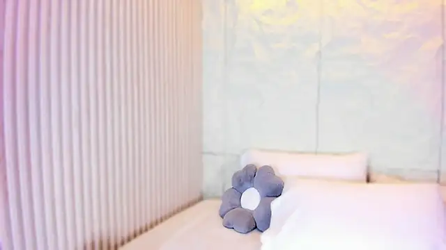 naughty flower18 online show from 26, 6, 2026