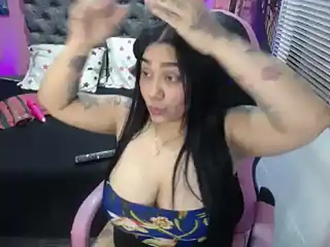 JEENEVIEVE online show from 15, 2, 2025