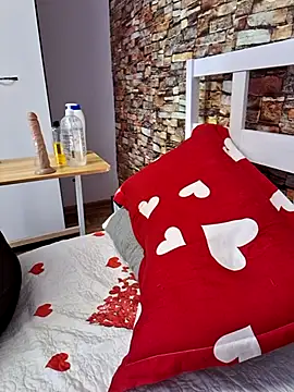 Hot Azaleea online show from 7, 3, 2026