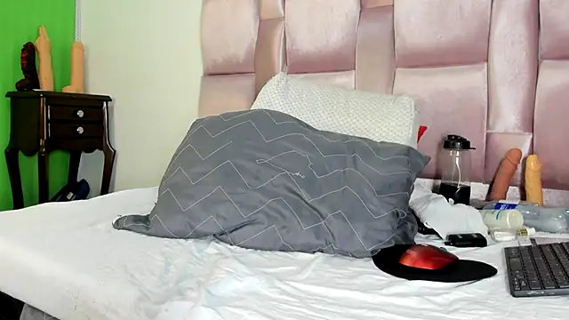 GiulianaRobert online show from 23, 9, 2025