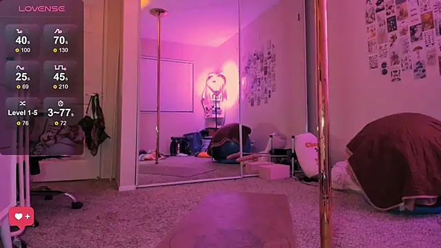 Evie-Luna online show from 18, 12, 2025