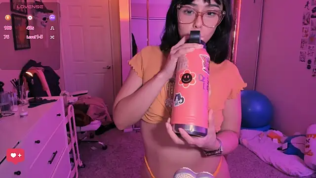 Evie-Luna online show from 2, 5, 2026