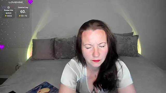 AliceeShy online show from 25, 7, 2026