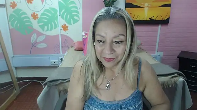 Snapshot of ZAMANTHA chatting on 24, 6, 2026 ZAMANTHA online show from 24, 6, 2026