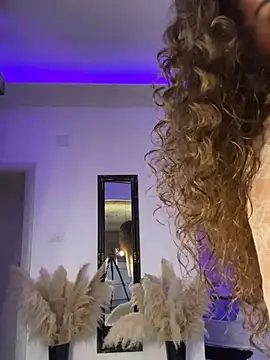 Snapshot of Marilyn_La_Rose chatting on 7, 2, 2026 Marilyn La Rose online show from 7, 2, 2026