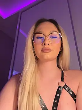 mollyxxx online show from 30, 4, 2026