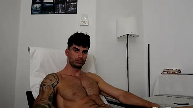 Snapshot of Verycutex chatting on 3, 8, 2026 Verycutex online show from 3, 8, 2026