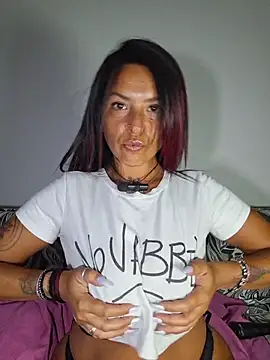 allyson22andy online show from 25, 6, 2026
