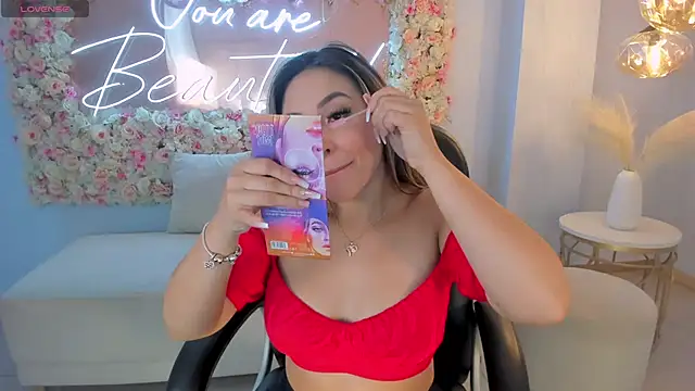 MiaRoberts1 online show from 15, 2, 2025