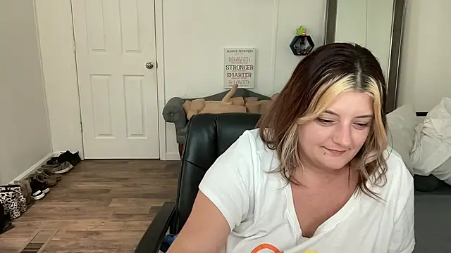 magicsparkles online show from 4, 2, 2025