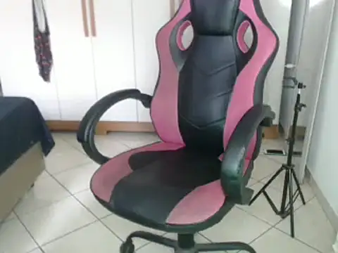 bustycarly online show from 26, 1, 2025