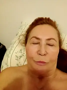 Hottie-Mom online show from 4, 2, 2026