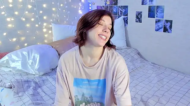 YunaPeace online show from 5, 12, 2024