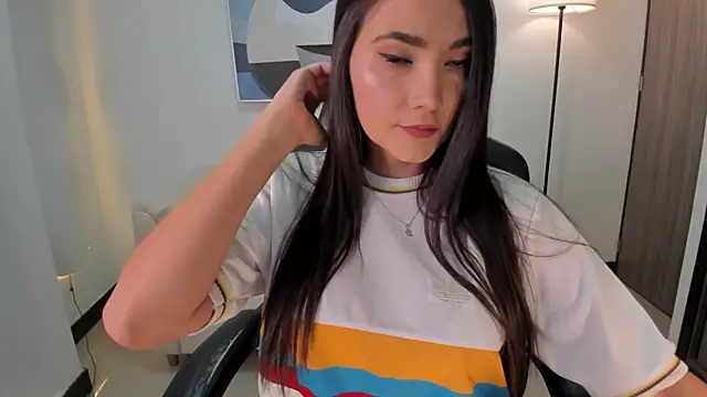 SaraParker  online show from 4, 7, 2026